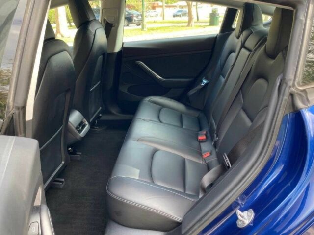 Синий Тесла Модель 3, объемом двигателя 0 л и пробегом 21 тыс. км за 9000 $, фото 11 на Automoto.ua