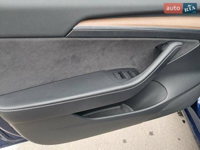 Синій Тесла Модель 3, об'ємом двигуна 0 л та пробігом 67 тис. км за 20500 $, фото 14 на Automoto.ua