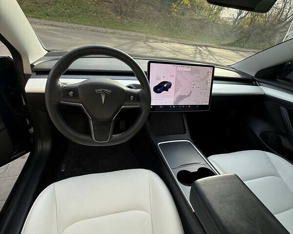 Синий Тесла Модель 3, объемом двигателя 0 л и пробегом 65 тыс. км за 21100 $, фото 14 на Automoto.ua
