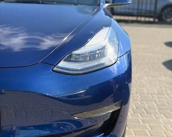 Синий Тесла Модель 3, объемом двигателя 0 л и пробегом 74 тыс. км за 18799 $, фото 3 на Automoto.ua