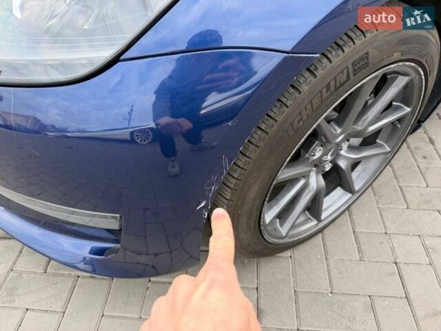 Синий Тесла Модель 3, объемом двигателя 0 л и пробегом 143 тыс. км за 13500 $, фото 3 на Automoto.ua