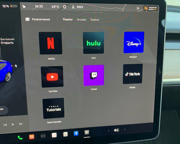 Синій Тесла Модель 3, об'ємом двигуна 0 л та пробігом 81 тис. км за 24999 $, фото 53 на Automoto.ua