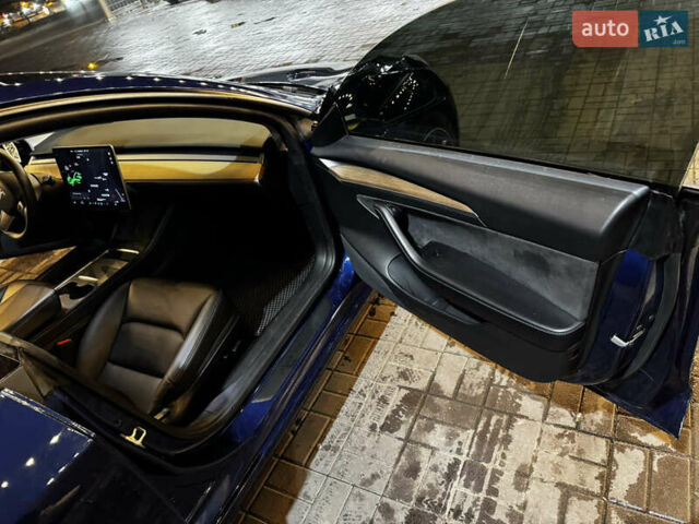 Синий Тесла Модель 3, объемом двигателя 0 л и пробегом 76 тыс. км за 19000 $, фото 14 на Automoto.ua