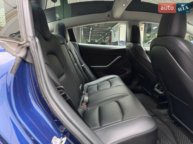 Синий Тесла Модель 3, объемом двигателя 0 л и пробегом 37 тыс. км за 22000 $, фото 27 на Automoto.ua