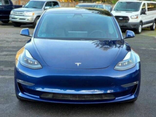 Синій Тесла Модель 3, об'ємом двигуна 0 л та пробігом 13 тис. км за 13000 $, фото 1 на Automoto.ua
