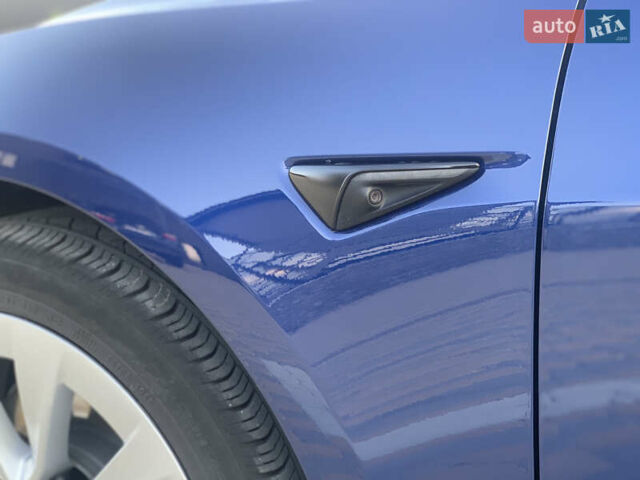 Синій Тесла Модель 3, об'ємом двигуна 0 л та пробігом 81 тис. км за 24999 $, фото 12 на Automoto.ua