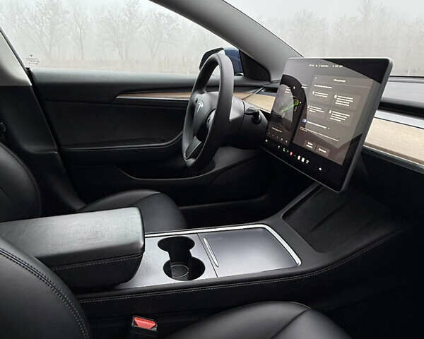 Синий Тесла Модель 3, объемом двигателя 0 л и пробегом 70 тыс. км за 19700 $, фото 17 на Automoto.ua