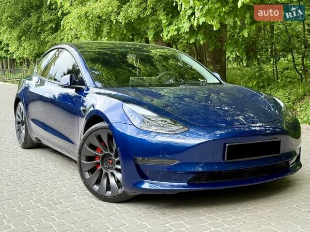 Синий Тесла Модель 3, объемом двигателя 0 л и пробегом 31 тыс. км за 23500 $, фото 1 на Automoto.ua