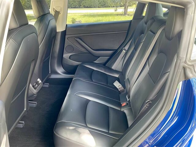 Синій Тесла Модель 3, об'ємом двигуна 0 л та пробігом 25 тис. км за 7800 $, фото 11 на Automoto.ua