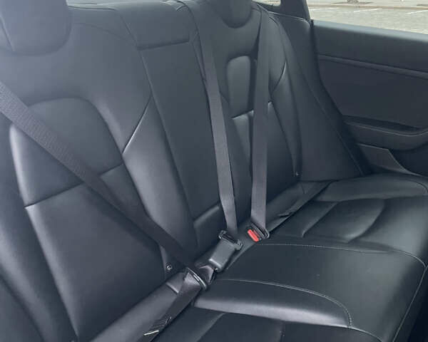 Синий Тесла Модель 3, объемом двигателя 0 л и пробегом 68 тыс. км за 19500 $, фото 9 на Automoto.ua