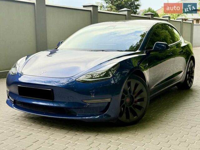 Синий Тесла Модель 3, объемом двигателя 0 л и пробегом 31 тыс. км за 23500 $, фото 2 на Automoto.ua