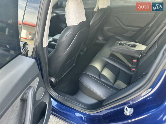 Синій Тесла Модель 3, об'ємом двигуна 0 л та пробігом 26 тис. км за 20222 $, фото 10 на Automoto.ua