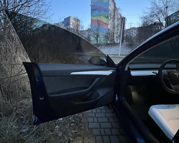 Синий Тесла Модель 3, объемом двигателя 0 л и пробегом 28 тыс. км за 22999 $, фото 26 на Automoto.ua