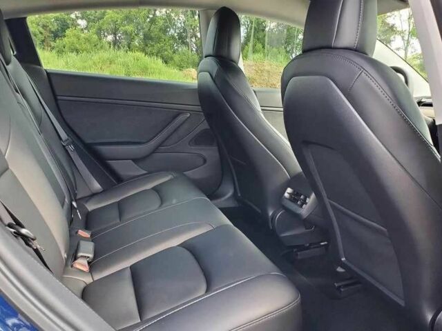 Синій Тесла Модель 3, об'ємом двигуна 0 л та пробігом 77 тис. км за 13725 $, фото 11 на Automoto.ua