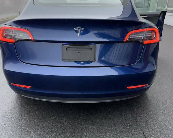 Синий Тесла Модель 3, объемом двигателя 0 л и пробегом 70 тыс. км за 19700 $, фото 7 на Automoto.ua