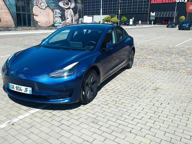 Синій Тесла Модель 3, об'ємом двигуна 0 л та пробігом 32 тис. км за 21999 $, фото 2 на Automoto.ua