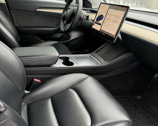 Синий Тесла Модель 3, объемом двигателя 0 л и пробегом 34 тыс. км за 19750 $, фото 5 на Automoto.ua