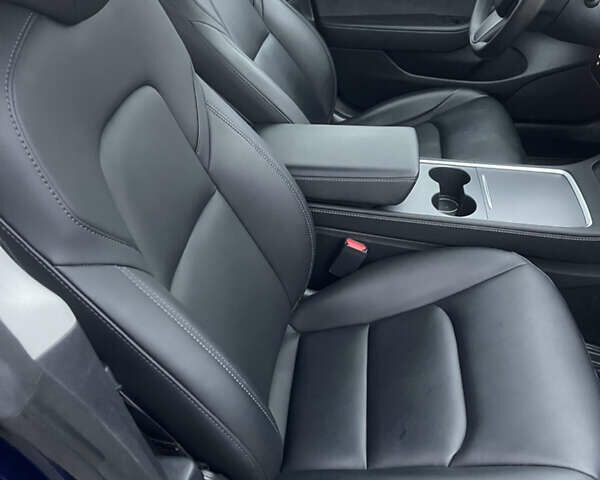 Синий Тесла Модель 3, объемом двигателя 0 л и пробегом 35 тыс. км за 22000 $, фото 50 на Automoto.ua