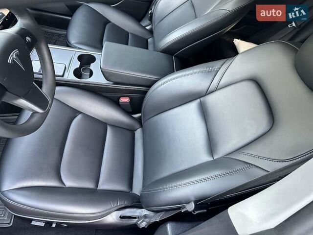 Тесла Модель 3 2022 в Днепре (Днепропетровске) на Automoto.ua Синий Тесла Модель 3, объемом двигателя 0 л и пробегом 28 тыс. км за 23500 $, фото 17 на Automoto.ua