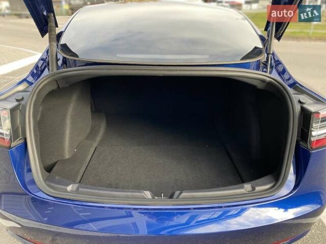 Синий Тесла Модель 3, объемом двигателя 0 л и пробегом 26 тыс. км за 24500 $, фото 17 на Automoto.ua