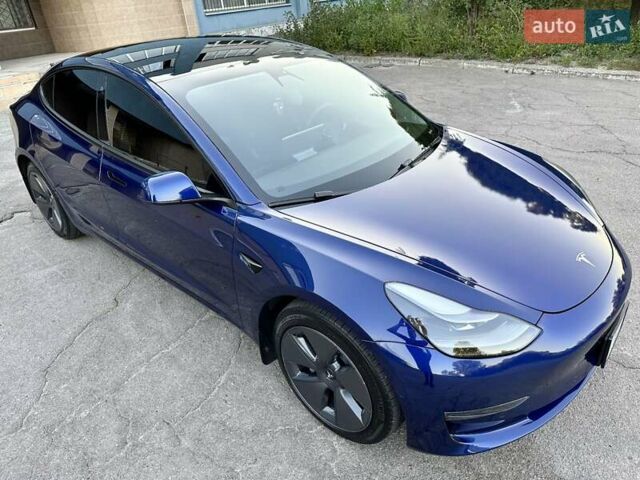 Тесла Модель 3 2022 в Днепре (Днепропетровске) на Automoto.ua Синий Тесла Модель 3, объемом двигателя 0 л и пробегом 28 тыс. км за 23500 $, фото 29 на Automoto.ua