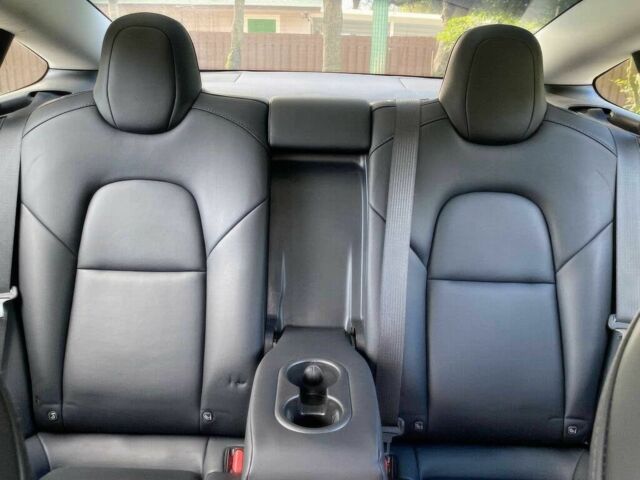 Синій Тесла Модель 3, об'ємом двигуна 0 л та пробігом 29 тис. км за 9200 $, фото 12 на Automoto.ua