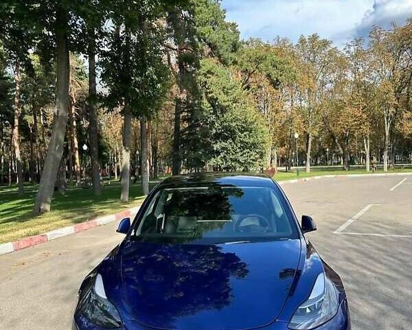 Синий Тесла Модель 3, объемом двигателя 0 л и пробегом 14 тыс. км за 28000 $, фото 1 на Automoto.ua