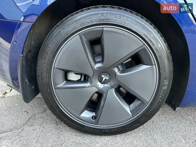 Тесла Модель 3 2022 в Днепре (Днепропетровске) на Automoto.ua Синий Тесла Модель 3, объемом двигателя 0 л и пробегом 28 тыс. км за 23500 $, фото 49 на Automoto.ua