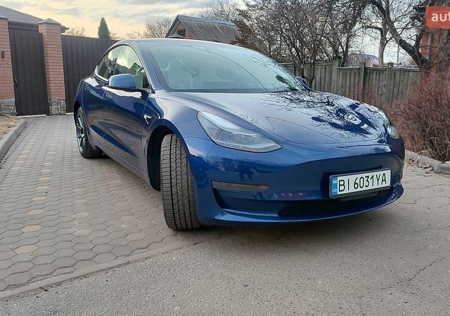 Синий Тесла Модель 3, объемом двигателя 0 л и пробегом 60 тыс. км за 19999 $, фото 3 на Automoto.ua