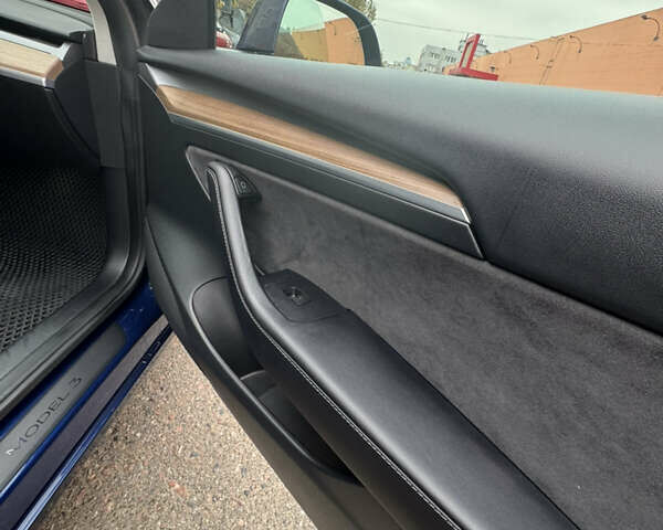 Тесла Модель 3 2022 у Києві на Automoto.ua Синій Тесла Модель 3, об'ємом двигуна 0 л та пробігом 70 тис. км за 21500 $, фото 12 на Automoto.ua