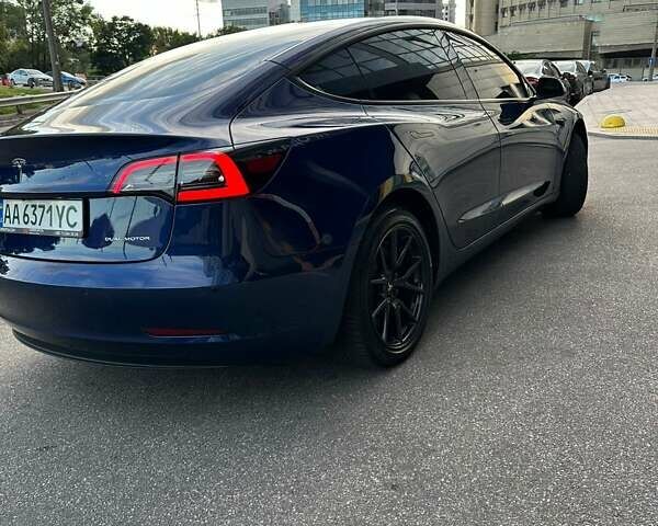 Тесла Модель 3 2022 у Києві на Automoto.ua Синій Тесла Модель 3, об'ємом двигуна 0 л та пробігом 60 тис. км за 24300 $, фото 4 на Automoto.ua