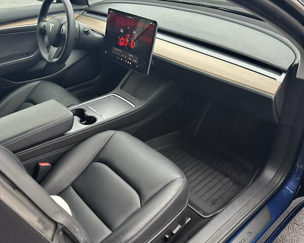 Синій Тесла Модель 3, об'ємом двигуна 0 л та пробігом 50 тис. км за 22000 $, фото 12 на Automoto.ua