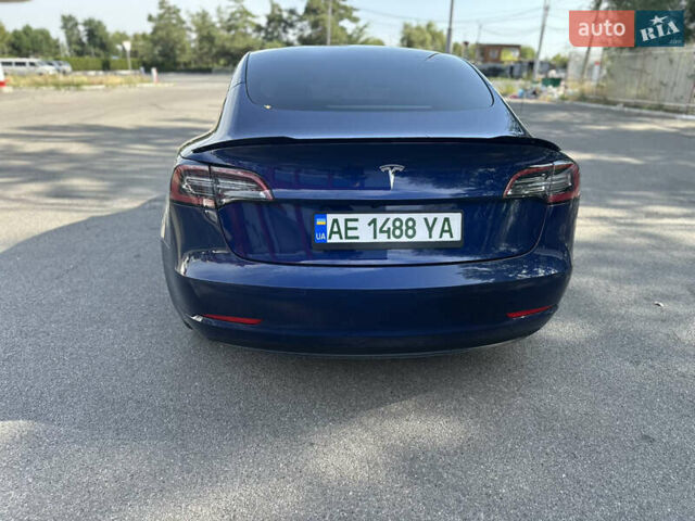 Синій Тесла Модель 3, об'ємом двигуна 0 л та пробігом 25 тис. км за 21000 $, фото 2 на Automoto.ua