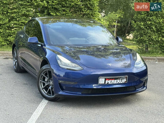 Синий Тесла Модель 3, объемом двигателя 0 л и пробегом 96 тыс. км за 19999 $, фото 1 на Automoto.ua