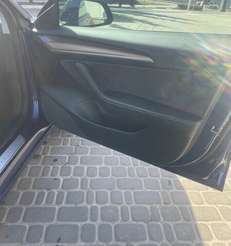 Синий Тесла Модель 3, объемом двигателя 0 л и пробегом 38 тыс. км за 21300 $, фото 12 на Automoto.ua