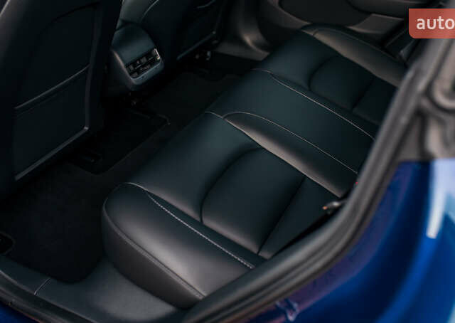 Синій Тесла Модель 3, об'ємом двигуна 0 л та пробігом 27 тис. км за 34999 $, фото 25 на Automoto.ua