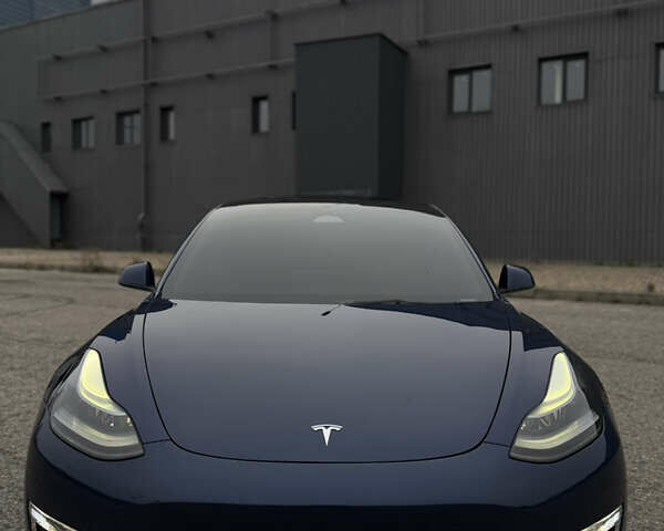 Тесла Модель 3 2022 в Харькове на Automoto.ua Синий Тесла Модель 3, объемом двигателя 0 л и пробегом 52 тыс. км за 24999 $, фото 9 на Automoto.ua