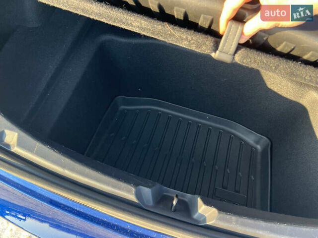 Синий Тесла Модель 3, объемом двигателя 0 л и пробегом 65 тыс. км за 24000 $, фото 18 на Automoto.ua