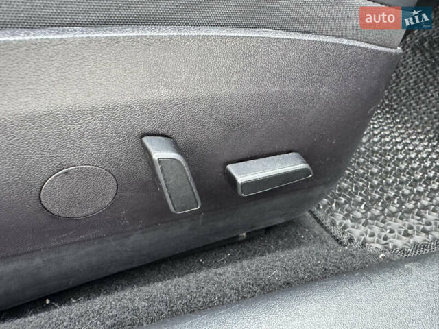 Синий Тесла Модель 3, объемом двигателя 0 л и пробегом 98 тыс. км за 18400 $, фото 17 на Automoto.ua