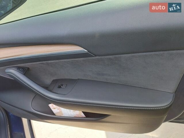 Синий Тесла Модель 3, объемом двигателя 0 л и пробегом 78 тыс. км за 18600 $, фото 5 на Automoto.ua