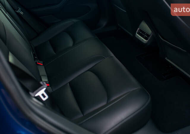 Синій Тесла Модель 3, об'ємом двигуна 0 л та пробігом 27 тис. км за 34999 $, фото 36 на Automoto.ua