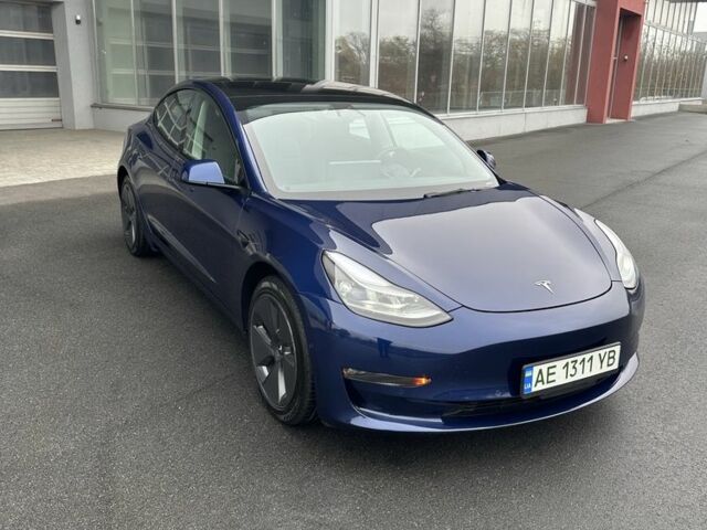 Синий Тесла Модель 3, объемом двигателя 0 л и пробегом 56 тыс. км за 22000 $, фото 2 на Automoto.ua
