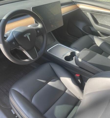 Синий Тесла Модель 3, объемом двигателя 0 л и пробегом 38 тыс. км за 21300 $, фото 15 на Automoto.ua