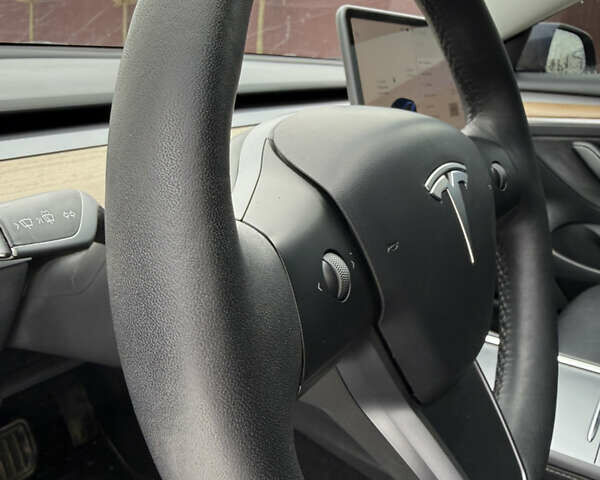 Синий Тесла Модель 3, объемом двигателя 0 л и пробегом 54 тыс. км за 19300 $, фото 17 на Automoto.ua