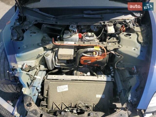 Синий Тесла Модель 3, объемом двигателя 0 л и пробегом 75 тыс. км за 15600 $, фото 8 на Automoto.ua