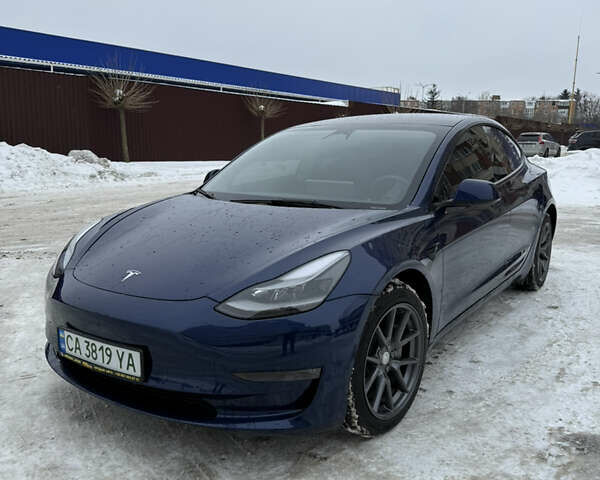 Синий Тесла Модель 3, объемом двигателя 0 л и пробегом 54 тыс. км за 19300 $, фото 2 на Automoto.ua