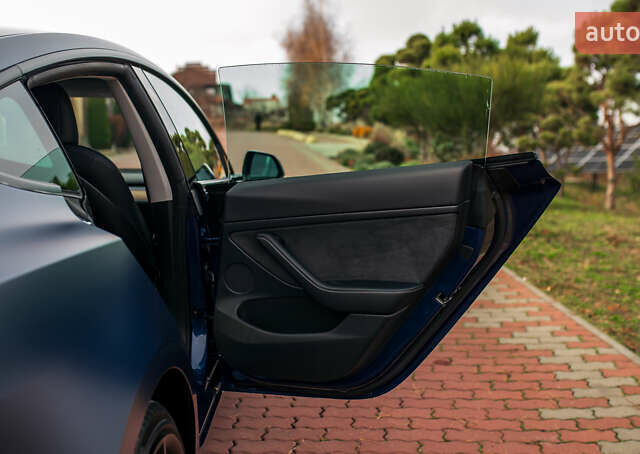 Синій Тесла Модель 3, об'ємом двигуна 0 л та пробігом 27 тис. км за 34999 $, фото 28 на Automoto.ua