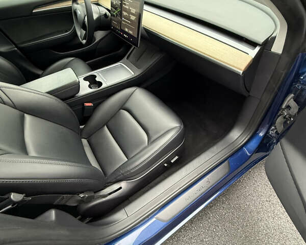 Синий Тесла Модель 3, объемом двигателя 0 л и пробегом 70 тыс. км за 19700 $, фото 13 на Automoto.ua