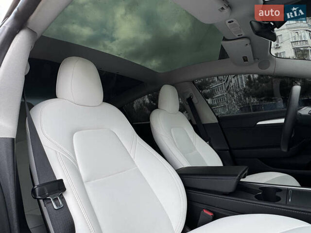 Синий Тесла Модель 3, объемом двигателя 0 л и пробегом 59 тыс. км за 20500 $, фото 15 на Automoto.ua