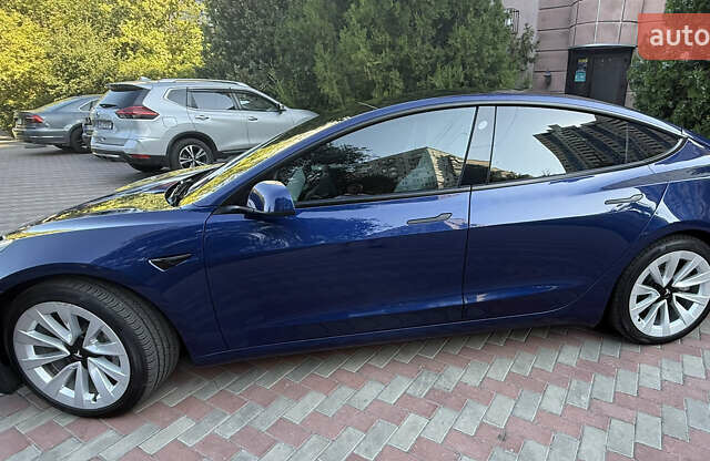 Тесла Модель 3 2022 в Днепре (Днепропетровске) на Automoto.ua Синий Тесла Модель 3, объемом двигателя 0 л и пробегом 25 тыс. км за 21200 $, фото 5 на Automoto.ua